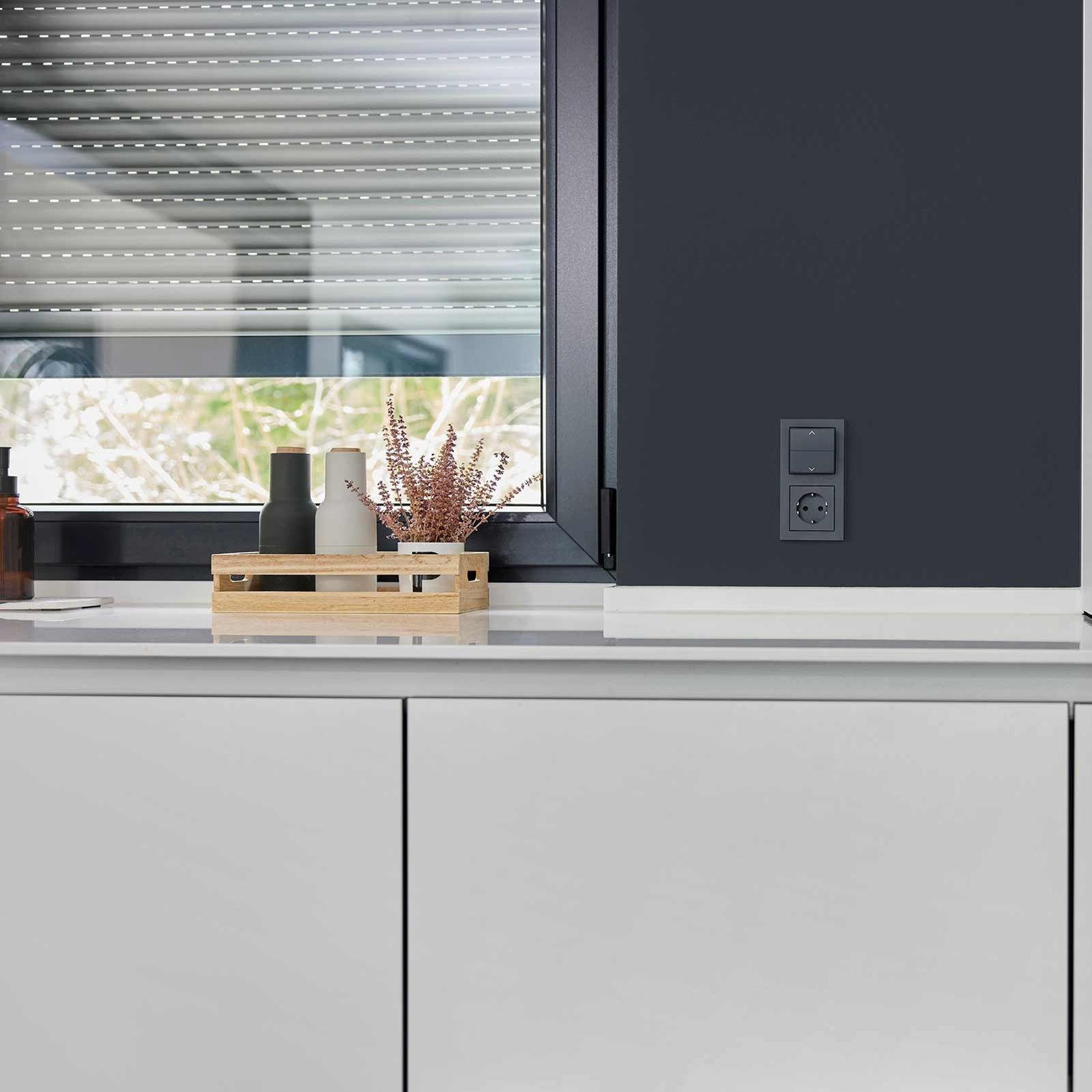Homematic IP Smart Home Tasterwippe für Markenschalter HmIP-BRA-A - mit Pfeilen anthrazit – Bild 8 von 8
