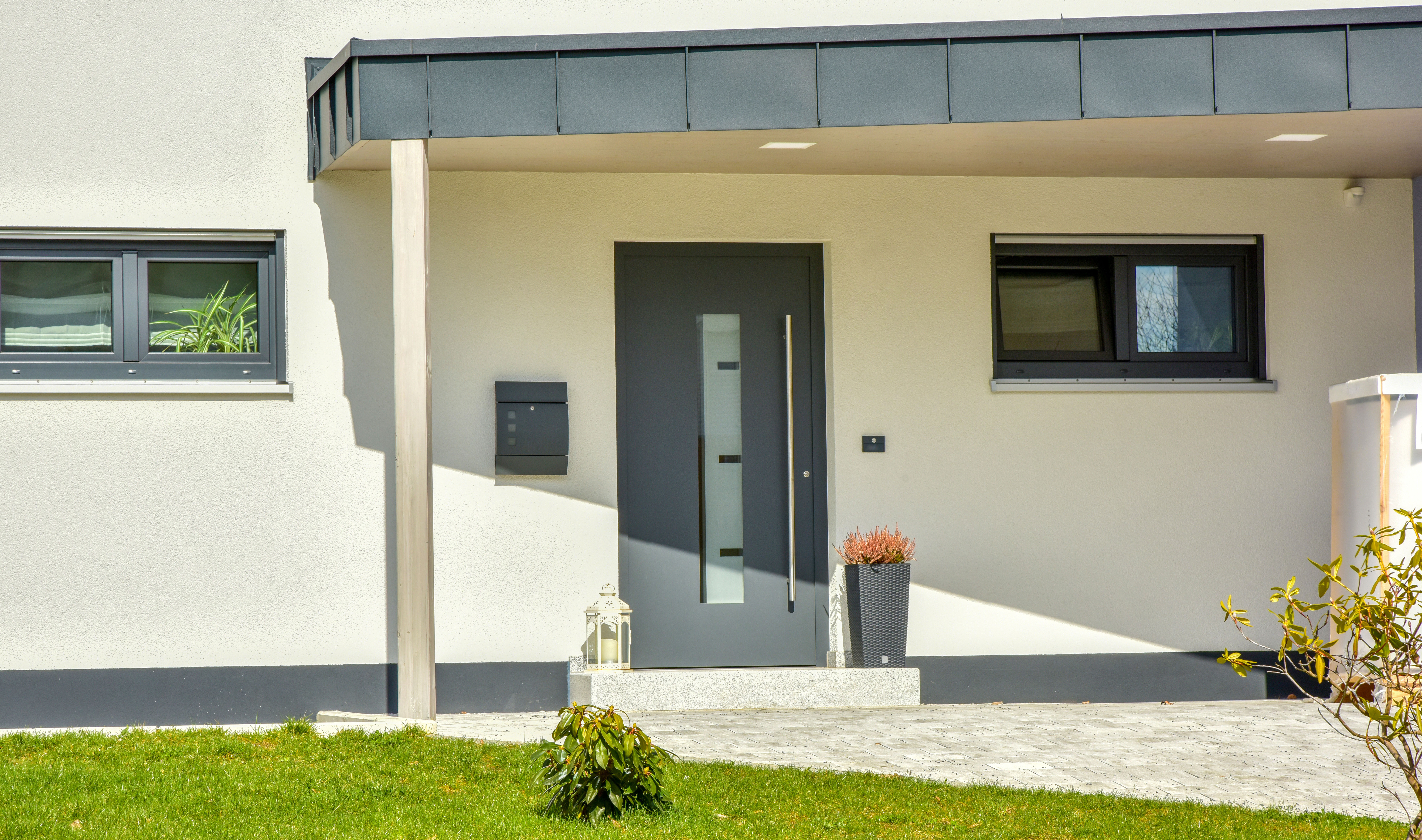 Tür eines modernen Hauses