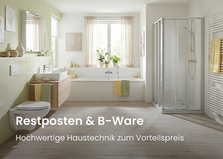 Komplett ausgestattetes Badezimmer mit Sanitärobjekten und Duschkabine
