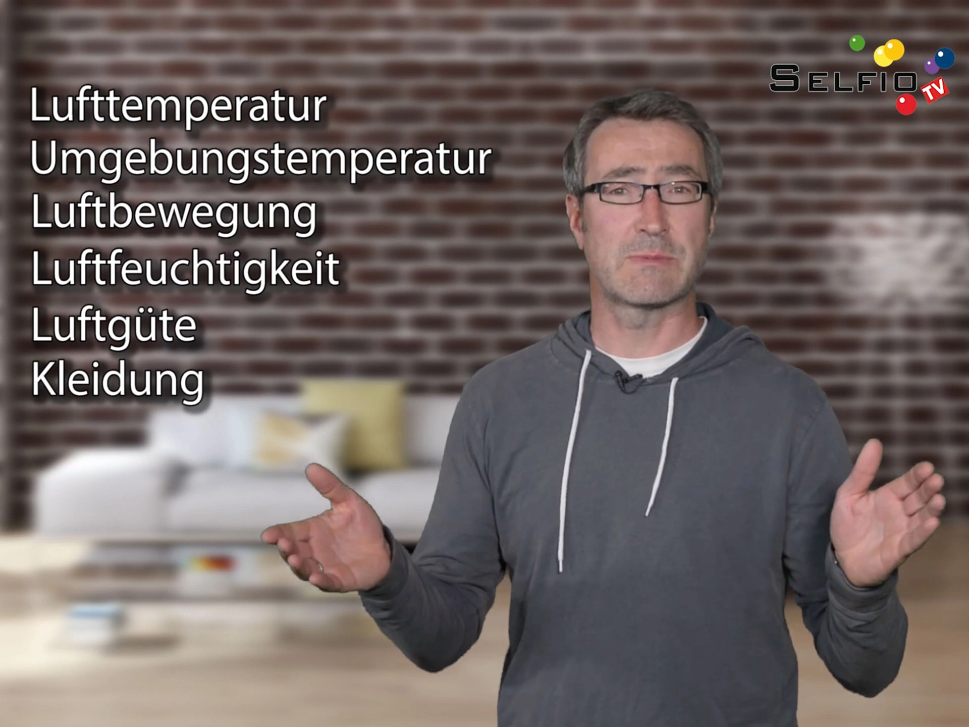 Mann erklärt Wohlfühlfaktoren