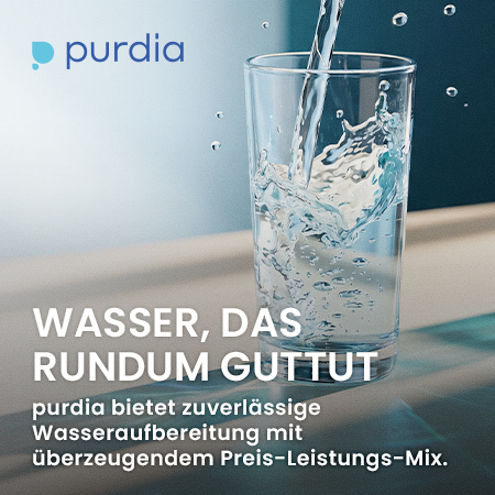 purdia Wasseraufbereitung: klares Wasser fließt in ein Glas
