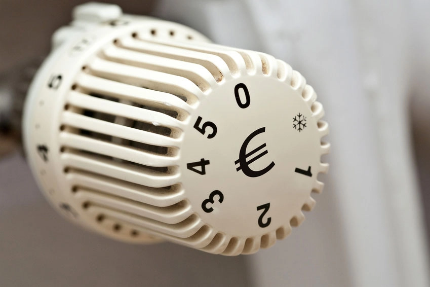 Hydraulischer Abgleich - Thermostatkopf mit Euro-Symbol als Sparsymbol
