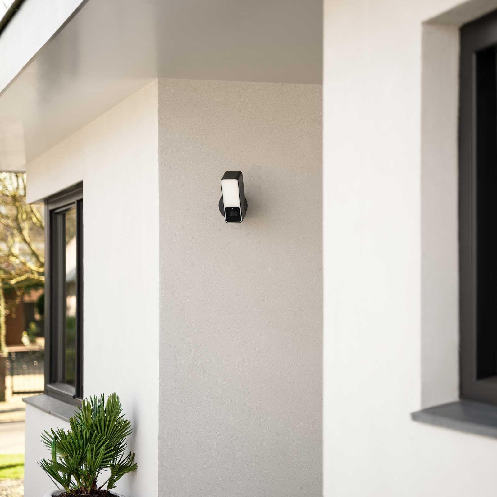 Eve Outdoor Cam - Smarte Flutlichtkamera in schwarz – Bild 9 von 16