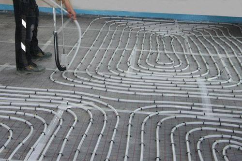 Tackersystem anbringen