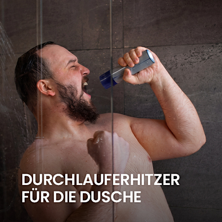 Mann singt in der Dusche