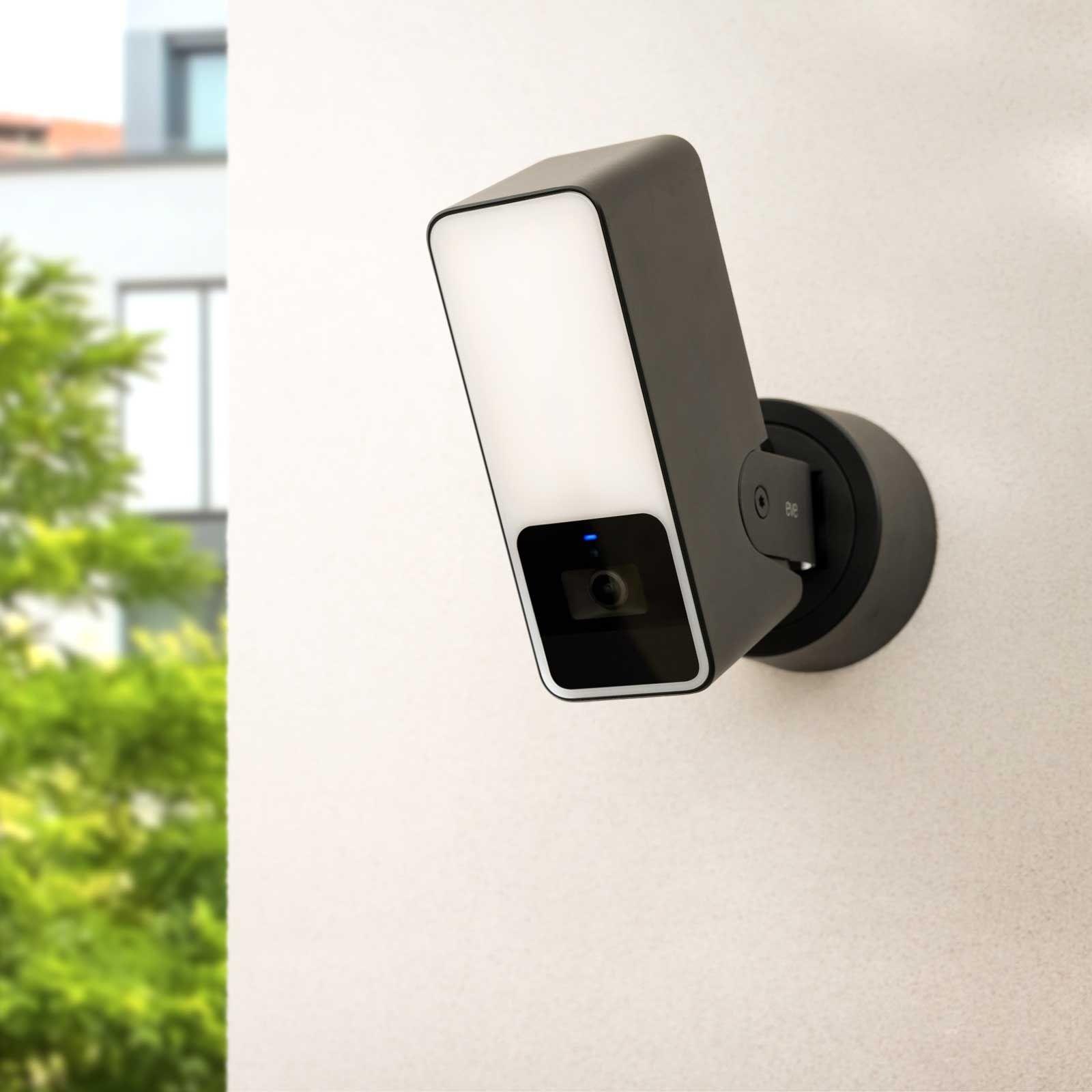 Eve Outdoor Cam - Smarte Flutlichtkamera in schwarz – Bild 8 von 16
