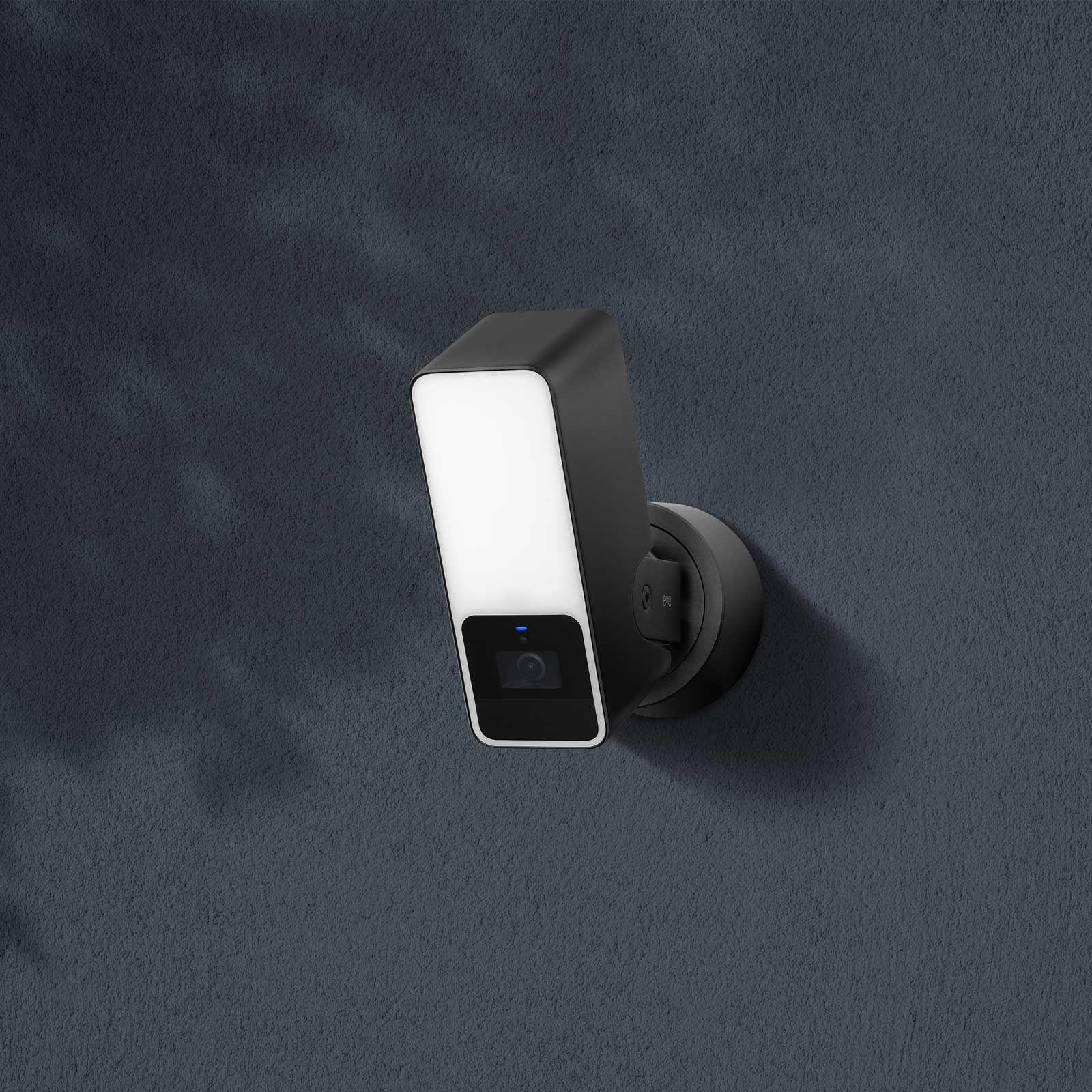 Eve Outdoor Cam - Smarte Flutlichtkamera in schwarz – Bild 7 von 16