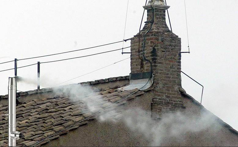 Sixtinische-Kapelle-mit-Selfio-Schornstein