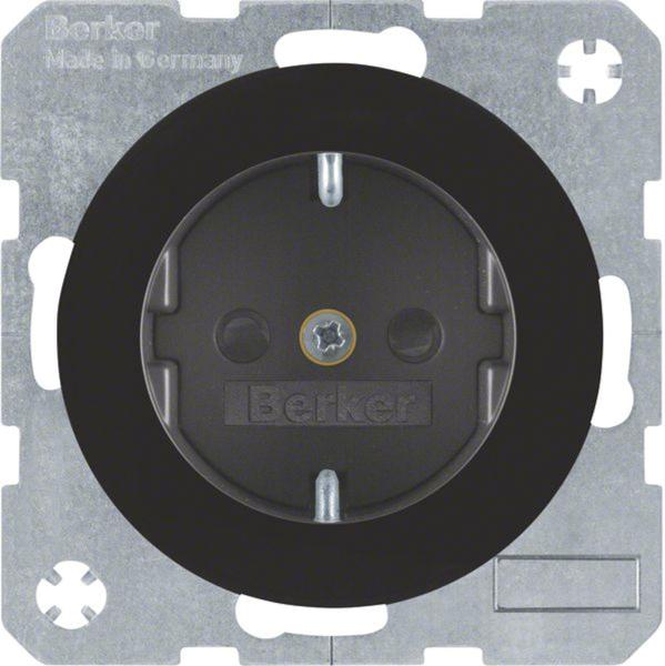 Berker 47232045 Steckdose SCHUKO mit erhöhtem Berührungsschutz R.1/R.3 schwarz, glänzend