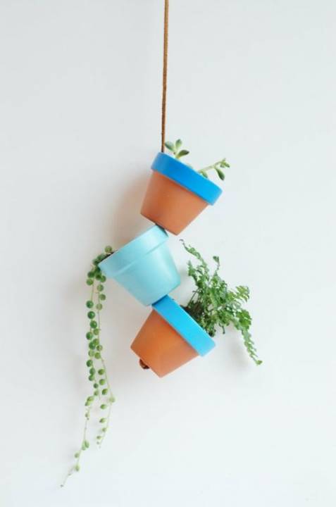 DIY-Gartendeko-bunte-Blumentoepfe-selfio